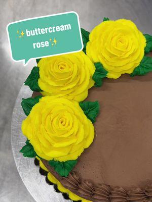 ✨buttercream rose✨ #creatorsearchinsights #cake #cakedecorating #fypシ゚viral #cakevideo #cakedecorator #caketok #buttercream #yellow #buttercreamroses #roses 