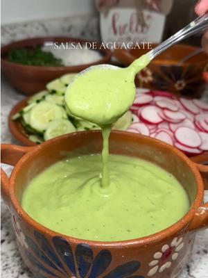 Salsa de aguacate 🥑  #parati #foryou #recetastiktok #recetasfaciles #mexicantiktok #salsadeaguacate #salsareceta #salsarecipe #comidamexicana #tacos 