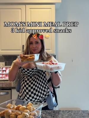 New year, new series for us busy moms!! ✨ I’m sharing 3 easy and healthy snacks I prepped this week for my kids! Recipes at the end of the video and items for meal prep in my amzn storefront  #MomsMiniMealPrep #healthysnacksforkids #kidapprovedsnacks #MealPrepMadeEasy #BusyMomHacks #QuickAndHealthySnacks #KidFriendlyFood #LunchboxIdeas #SnackTimeWins #momlifesimplified 