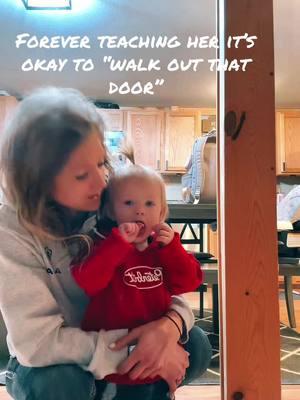 Teaching her she doesn’t have to be afraid to walk out the door. Every door gets closed for a reason 🩷 #mamasgirl #moveon #itsokay #girlmom #bestfriend #take6🤣 #fyp #viral 