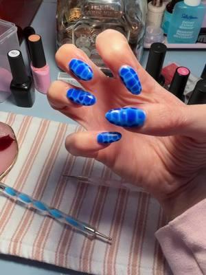 FRESH NEW SET 🗣️🗣️ #nails #nailinspo #januarynails #bluenails #bluenailinspo #diynails #nailgirly #bloominggel #freshnewset 