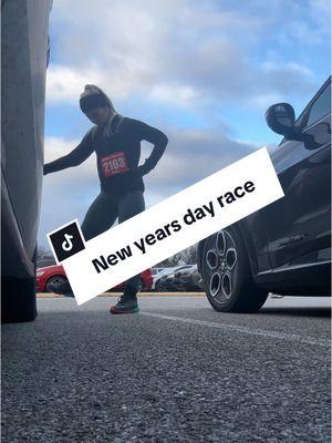 Only 1.5 weeks till my half marathon! #beginnerrunner #runningvlog #halfmarathon #halfmarathontraining #run #momswhorun #Running #trailrunning #runner #girlswhorun  Running vlog beginner runner half marathon training moms who run morning run trail run 