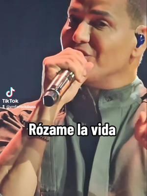 Estoy deseando🪄que en ésta ciudad 🌃 se vaya la luz 💡y la enciendas tú 🫵!!!💃 @victormanuelle  Victor Manuelle cantando🎙Si tu me Besas🎵 en la Fiesta de Fin de Año de la Ciudad San Jose Costa Rica 🇨🇷 En el Parque Metropolitano La Sabana  . . .  #victormanuelle #Elsonerodelajuventud  #vmfansclubusa #costarica #situmebesas #puertorico #VictorManuel  #teamvictormanuelle #victormanuellefans 