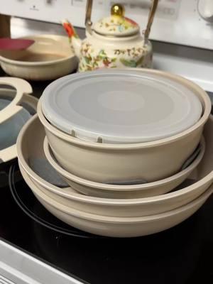 This stackable cookware is the best decision you can make in the new year! #stackablecookware #removablehandlecookware #smallkitchen #rvcooking #tiktokshopendofyeardeals 