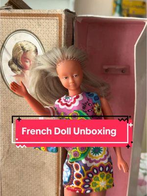 It’s really her… #toycollector #doll #french #vintagedoll #unboxing 