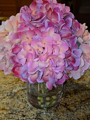 Couldn't believe these were at Costco!!  I think they were around $30. I know I should have paid more attention, but I was so excited when I saw the lady walking by me with them,  they look so real!! Have you seen them? did you get any? #costcofinds #homedecor  #hydrangea #ValentinesDay #spring 