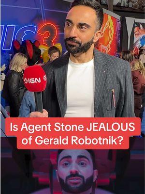 Is Agent Stone jealous of Gerald Robotnik? #sonicmovie3 #sonic #agentstone #leemajdoub #jimcarrey #robotnik #gerald #ivo #stobotnik #eggman #sonicthehedgehog #videogames #ign #gaming #redcarpet #celebrity #interview #meme 