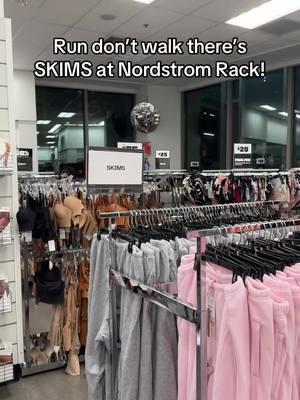 And they’re all like 40-50% off!!  #skims #skimssale 