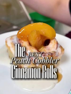 Enjoy your peach cobbler cinnamon rolls with our traditional cream cheese glaze or our vanilla glaze 🤤🍑😍 #creamcheese #creamcheesefrosting #peaches #peachcobbler #peachcobblercinnamonrolls #thebestpeachcobbler 