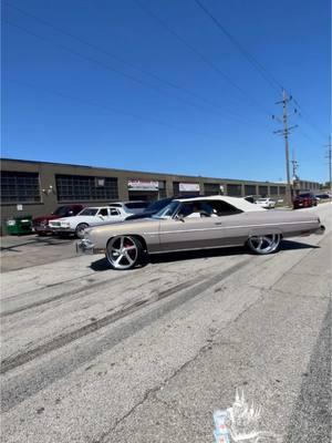 My Brother @Juan Pulling out from @Ace Mobile Wash for that magic 🪄 touch in his 1975 Twin Turbo Chevrolet Caprice Convertible with a custom paint by @PCCUSTOMIZING on a set of 26” @introwheels #whipsbydoc #donk #donks #donklife #donkgame #chevrolet #chevroletcaprice #caprice #chevy #chevycaprice #oldskool #classic #mamalon #parati #carro #carros #fyp #foryou #photography #photooftheday #search #explorepage #gold #car #cars #carshow #carculture #supercharged #twinturbo #turbo