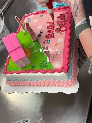 Barbie 💕✨🎀💄🩰 #walmartcakedecorator #tiffanyscakesontiktok #fypシ゚viral #welcometocaketok #fypシ #bakery🎂 #barbie #barbiecake 