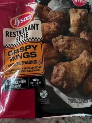 @Tyson Foods these wings are a 9/10 send me a complimentary package 📦 for the extra point lol 😂 #FoodBlog #FoodBlogger #foodblogging #TysonFoods #TysonWings #FoodFridays 