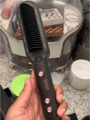 I love this product! Get it before they take away this app! #wavytalk #hairreview #naturalhair #hotcomb #straightnerbrush #coilyhair #kinkyhair #curlyhair #flatiron #hairproducts #hrm #hoodrichmom 