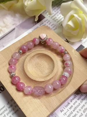 Wanna try these amazing DIY bracelets?💘🌸💕🤩#beads #makingjewelry #diyjewelry #bracelet #crystalshop #braceletmaking #beadbracelets #handmadegifts #SmallBusiness #foryoupage #design #tiktokshopnewyearnewaura 