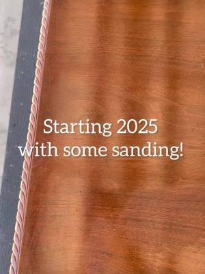 Staring 2025 with a little sanding #furnitureflip #flippingfurniture #paintedfurniture #surfprep #homedecor #thriftedfurniture 