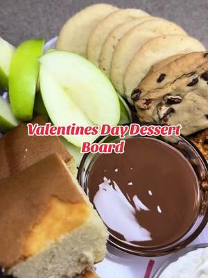 Let’s make a Dessert Board #ValentinesDay #dessertboard #dollartreefinds 