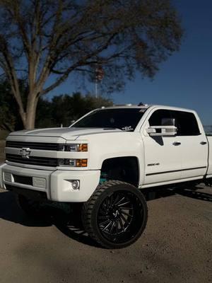 @Flawless__Empire #300hp #duramax #foryoupage #26x14s #trending #michigan #lml #silverado #fyp #trucktok #65mm #stainlessdiesel 