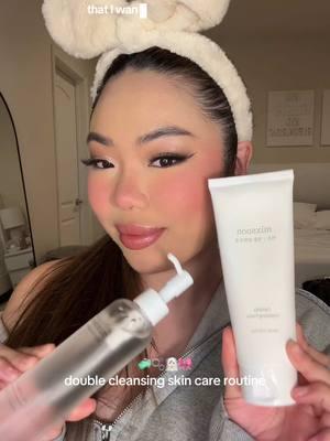 if you wear heavy makeup, these products are a must have!!✨ @Mixsoon US Official #doublecleansing #skincareroutine #getunreadywithme #cleansingoil #centellaasiatica #mixsoon #impurities #sensitiveskin #irritatedskin 