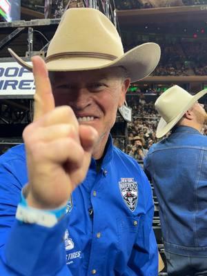 Honorary @New York Mavericks coach Neal McDonough is PUMPED for the W! #pbr #utb #bullriding #newyork #nealmcdonough 