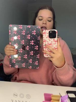 Part 2 and honestly THE BEST PART!!!🎀🩷 @Casing Bee #casingbee #phonecase #coquette #coquetteaesthetic #bowgirl #macbookcase 