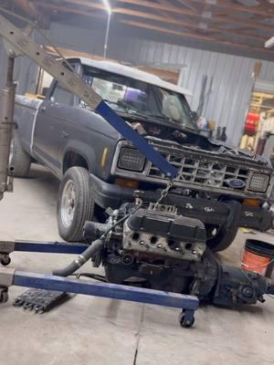 Time to get Dads Ranger back on the road #winter #build #fordfnranger #ford #ranger #thelongranger #sbf #nitrous #streettruck #shoptruck #truck #1stgenranger #snow #randytravis