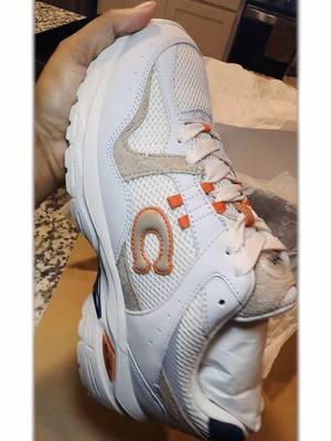 Coach Shoe Reveal #CapCut #ftpppppppppppppppppppppppp #contentcreatortips #fypoffical #fyppppppppppppppppppppppp #alaishac #fyp #tryonhaul #coach #coachsneakers #coachshoeunboxing #fashiontok #clothingtok #clothinghacks 