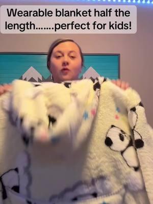 My kiddo loves this wearable blanket! #wearableblanket #blankethoodie #blanket #momlife #toddlermom #kids #giftidea #eastergifts #valentinesgift #cozy #cozyathome 