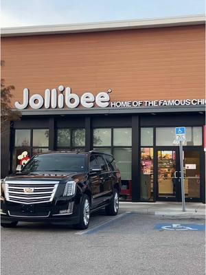 I still remember my first taste of Jolliebee back in 2009 🤭🥳🇵🇭🇺🇸 @KimV_747 #jollibee #filipinoamerican #filipinoamericanfamily #filam #filipinoamericanculture #multicultural #multiculturalfamily #multiculturalcouple #foreigner #expat #foreignertriesfilipinofoods #foreignertriesjollibee #jollibee #chickenandrice #culturaltiktok #filipinotiktok #philippinestiktok 