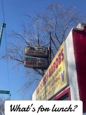 And if the dad and son aren’t fighting that day then your food won’t be as good 😂 #chicagofoodguide #whatsforlunchreview #chicagofood #chicagofoodreview #lunchspecials #whatsforlunch #chicagofoodguide #chicagofood #mrdees #steaksandwich 