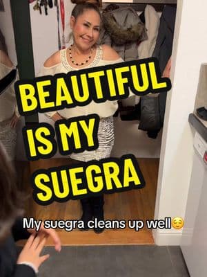 She’s so pretty 🤩 #suegra #funny #cute#dresstoimpress #newyear #pretty #fyp #funnyvideos #suegraynuera #trending #mexican #mysuegraisbetterthanyours #starbucks @Susy Nunez @Itzel Sierra 