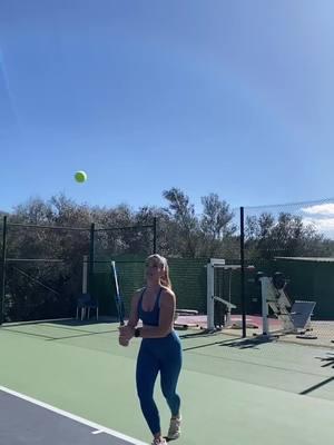 🔥🔥It's Time To Ball 2025🎾🎾 . . @lauragibanel . . . #wta #australianopen #tenniscourt #tennislove #tennisfan #fitness #tiktoktennis #tennis #atp #tennisplayer #sport #tenis #tennislife #sports #foryourpage #tiktoktennis 