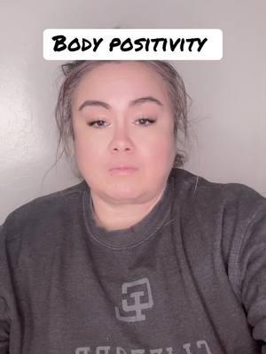 Body positivity movement for the win #summershreddingtransformation #weightlosstransformation #bodypositivity #bodypositive #loveyourself 