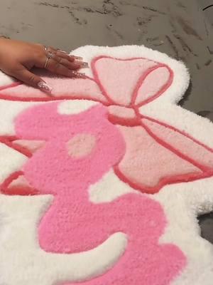 Turning fluff into a pink perfection! 🎀✨ Watch this cute bow come to life in no time! #RugCarving #PinkVibes #SatisfyingArt #Trending 