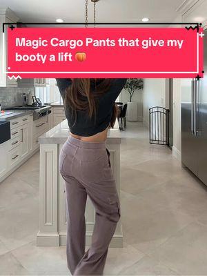 The Cutest Cargo pants @Halara @Halara_official they fit like a glove and look so good! #halara #cargopants #cargo #fashion #tiktokfashion #fashionfinds #viral #TikTokShop #bootyliftingpants 