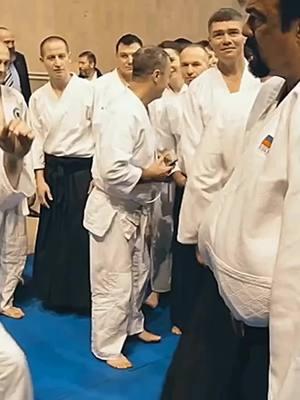 #stevenseagal #aikido #defense #lee25dragon #tiktoklongs #training #skills #technique #foryoupage #fyp 