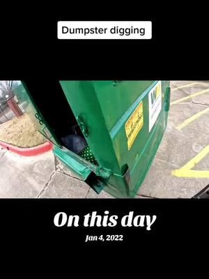 #onthisday Dumpster diving. #free #recycling #youcoontsseeme #dumpsterdive #scraplife #viral #jackpot #scrapper #vintage #upcycle #trashpicking #rubbish #junkman #fypシ #fyp #trashtocash #dumpsterdiving 