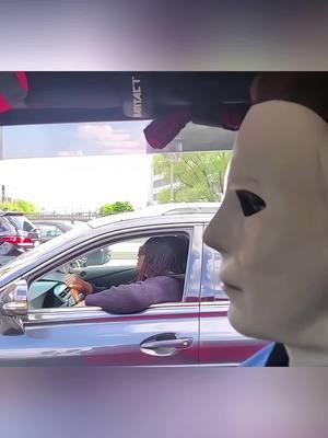 Not quite what Michael was expecting... 🤔 #michaelmyers #halloween #funnyprank #funnyvideo #scarecam #jumpscare #scareprank #prank #fyp