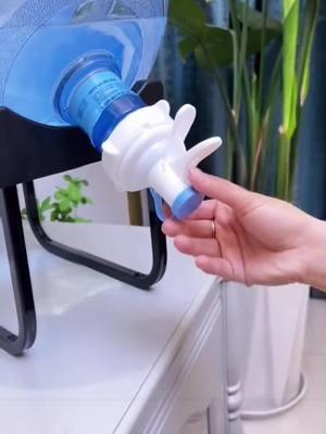 Stop lifting heavy water jugs to pour water! With this #WaterJugStand, everything becomes so much easier. 💧✨ Say goodbye to back pain and spills — this is a #MustHave for every home! 🏠💪 #ConvenienceHack #LifeChanger #WaterDispenser #HomeEssentials #TrendingNow ⏰ Don’t wait, order yours now and upgrade your daily life! 🚀🛒 #TqkTokShopHolidayHaul #TikTokShopLastChance#TikTokShopNewYearNewAura#spotlightfinds