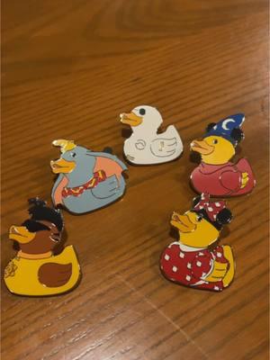 Looking for Duck Pins around Disney #disneypins #pinunboxing #wdw #disneyworld