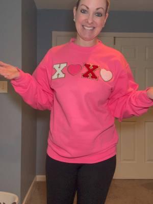 I love this sweatshirt for Valentine’s Day!  It’s such a fun color and made so well!  @Tees2urDoor  #ValentinesDay #valentinessweatshirts #sweatshirt #xoxosweatshirt #heartsweatshirt 