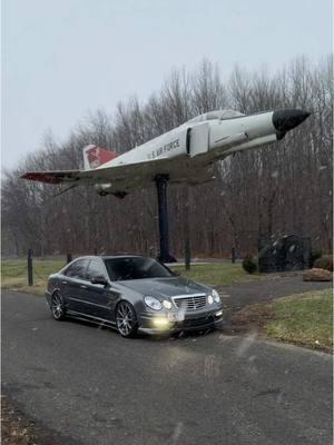 Fighter jet and an old plane #e55 #amg #e55amg #w211 #f1ne55e #explorepage #kompressor #mercedes 