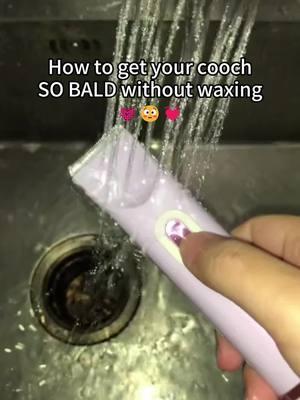 How to get your cooch SO BALD without waxing.🎅🏻💓👙🐱👨🏽‍🦲#razor #shave #electricshaver #trimmer #ladyshaver #shaver #razorforwomen #electricrazor #christmasgiftideas #christmasgift #bodycare #skinless