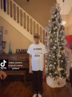 This video really blessed me plus it's hilarious 😂 @TMZ@Desi Banks#funi  #hilarious#holidaytiktok#praisebrea  #funnygranny#reposting#2025dance#praiseandworship 