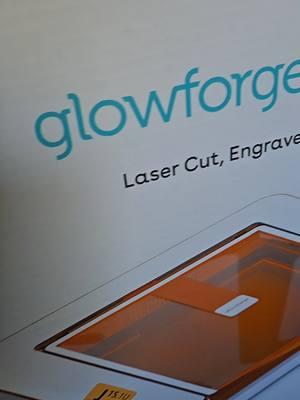 When your boyfriend gives you your final Christmas gift 😭❤️ #glowforge #lasercutter #glowforgea #woodworking #christmasgift 