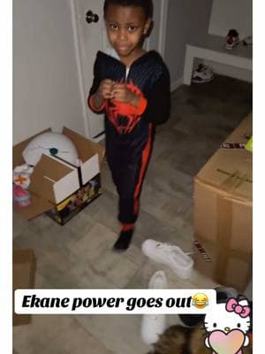 It’s Ekane scaring Minks and him just standing there😂❤️ #trending #foryoupage #ekane #ekanelive 