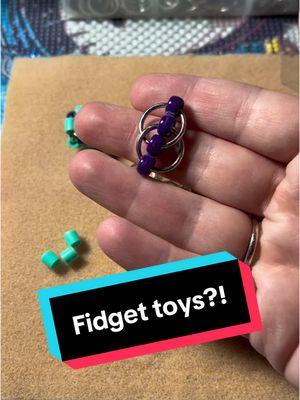 Tiny fidgets!! 😱🤩 #womenownedbusiness #hungariangirl #smallbizowner #shopsmall #fidgettoys #fidgets 