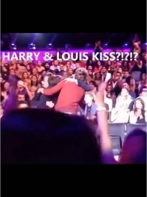 larry conspiracy 😭😭 #larrystylinson #larrystylinsonshipper #larrystylinsonproof #larrystylinsonisreal #larrystylinson28 #larrystylinson💚💙 #larrystylinson💙💚 #harrystyles #louistomlinson #liampayne #niallhoran #zaynmalik #onedirection #1D #onedirectiontiktok #ot5 #directioner #directionerforever #directioner4ever #directioneralways #directioners4life 