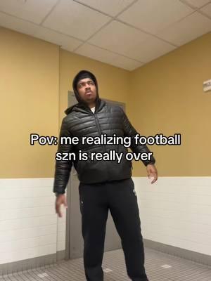 Welp now I’m depressed #foryou #foryoupage #football #footballtiktok #CollegeFootball #highschoolfootball #7v7football #viralvideo #trending #athlete #relatable #share#xyzbca #rreggiejjones 