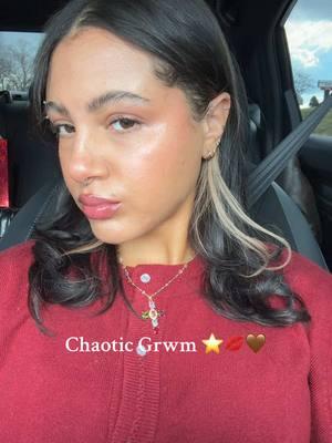 Literally the most shaky car ride  • • • #winter #beauty #blush #makeup #hair #makeuptutorial #MakeupRoutine #lippie #lipcombo #glowy #simplemakeup #everydaymakeup 