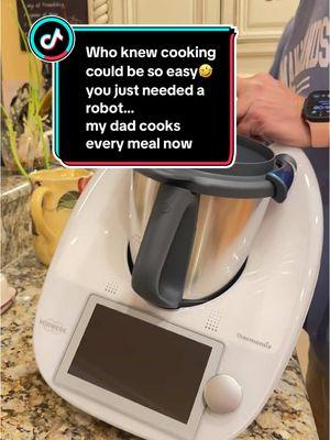 My dad never cooked until we got this and now my dad begs to cook meals now with this robot hahaha  #thermomix #bimby #cookingfordummies #bakingforbeginners #cookingformyfamily #meals #thermomixtm6 #familyrecipe #familymeal #robot #gadget #tesla #unboxingvideo #asmrsounds 